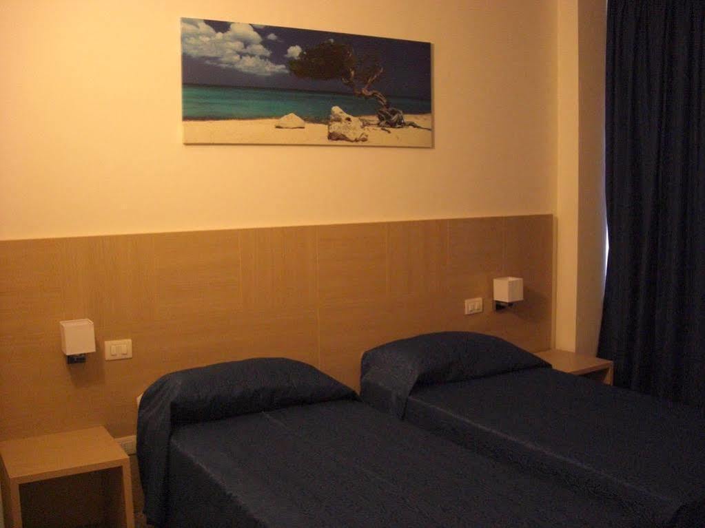Hotel Santa Giulia Кастенедоло Экстерьер фото