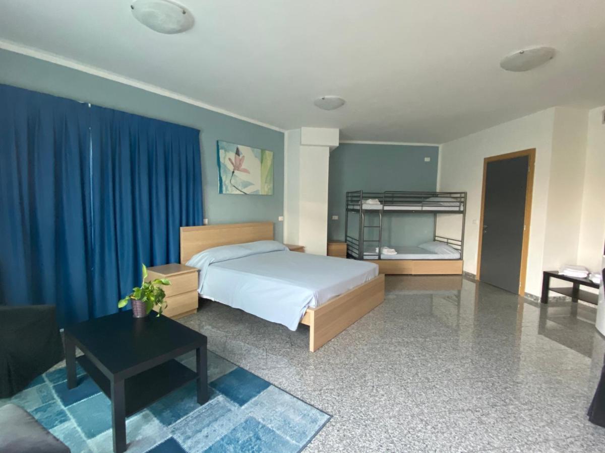 Hotel Santa Giulia Кастенедоло Экстерьер фото