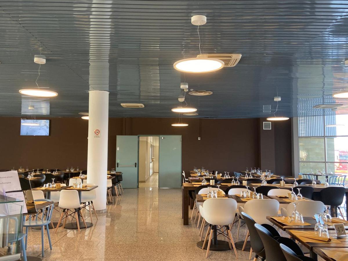Hotel Santa Giulia Кастенедоло Экстерьер фото