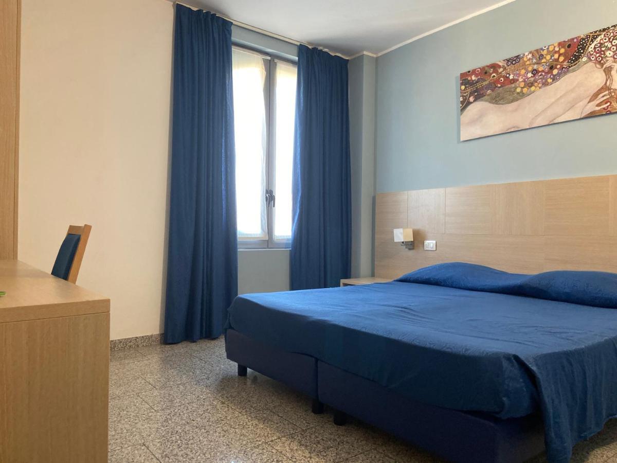 Hotel Santa Giulia Кастенедоло Экстерьер фото
